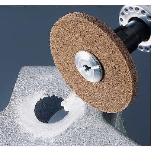 Meules homog&egrave;nes d'&eacute;barbage EXL Scotch-Brite, 1" x 1", Arbre de 3/16", Grain de 8A, Oxyde d'aluminium Groupe Belzile Dickner