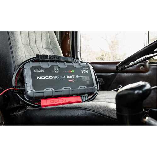 GB250+ Boost&reg; Max Jump Starter Groupe Belzile Dickner