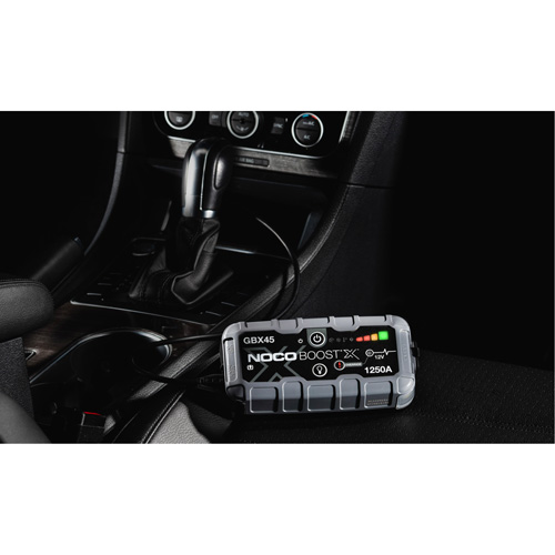 GBX45 Boost&reg; X Jump Starter Groupe Belzile Dickner