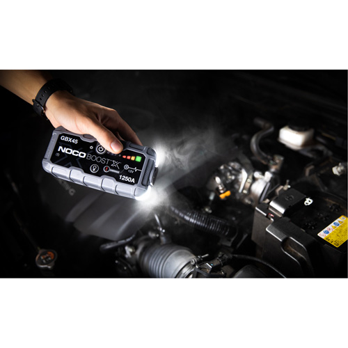 GBX45 Boost&reg; X Jump Starter Groupe Belzile Dickner