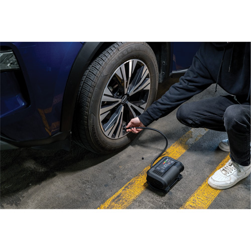 2000A Boost Air Jump Starter & 100 PSI Air Compressor Groupe Belzile Dickner