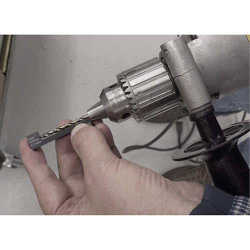 Gabarit de perçage pour installation sur collecteur pour Dodge 5,7 L Hemi Groupe Belzile Dickner