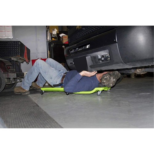 Sommier vert n&eacute;on &agrave; profil bas, en plastique robuste Groupe Belzile Dickner