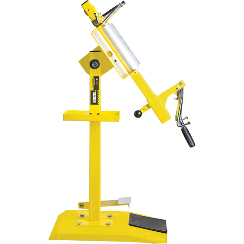 Manual Tire Spreader with Tilting Pedal Groupe Belzile Dickner