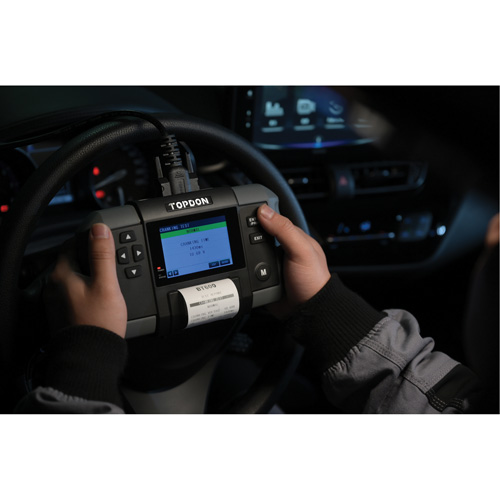 Testeur de batterie 12?V et de syst&egrave;mes 12?V/24?V BT600 avec imprimante int&eacute;gr&eacute;e Groupe Belzile Dickner