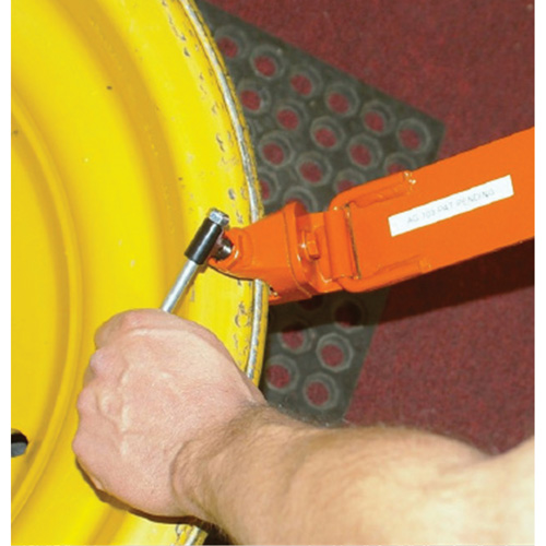 Mainteneur de talon pour pneus agricoles Groupe Belzile Dickner