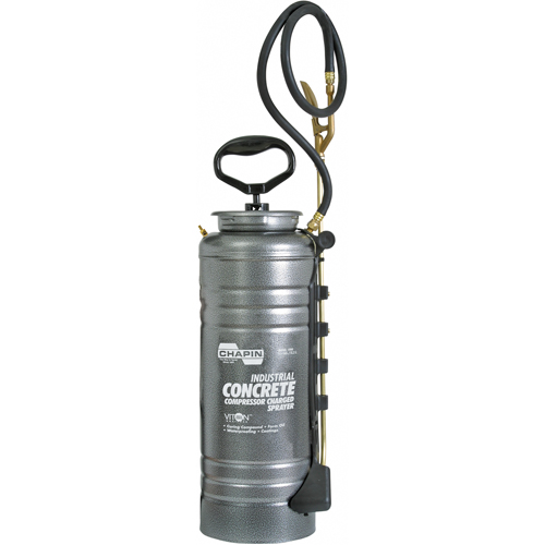 Pump Free Compressor Charged Sprayers, 3.5 gal. (13.25 L), Steel, 24" Wand Groupe Belzile Dickner