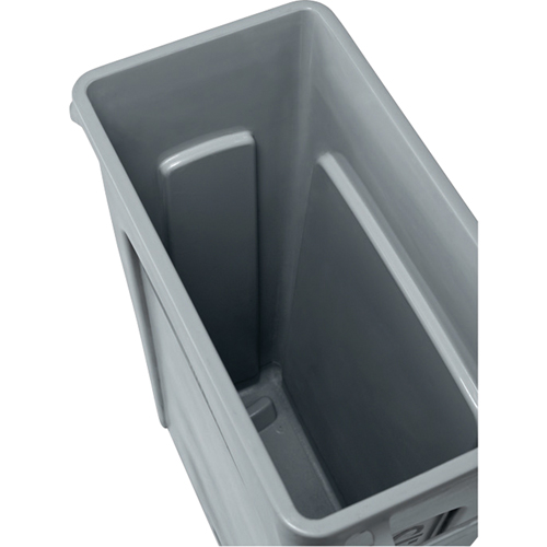 Contenants Slim Jim a/canaux de ventilation, Plastique, 23 gal. US Groupe Belzile Dickner