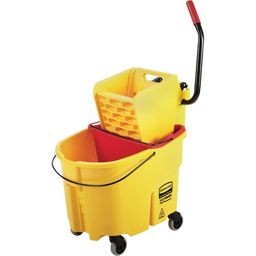 Ensemble de seau pour vadrouille et essoreuse WaveBrake, Pression lat&eacute;rale, 8,75 gal. US (35 pintes), Jaune Groupe Belzile Dickner