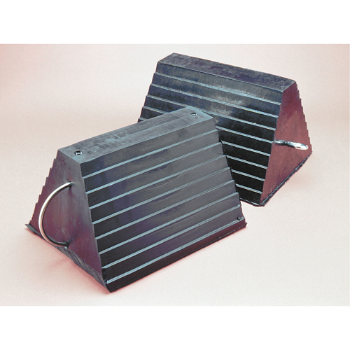 Cale de roue, 9" x 8" x 6", Noir Groupe Belzile Dickner