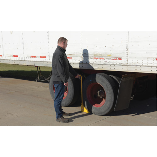 Ergo Handle Wheel Chock, Steel, Yellow, 8" W x 10-3/4" D x 9-1/8" H Groupe Belzile Dickner