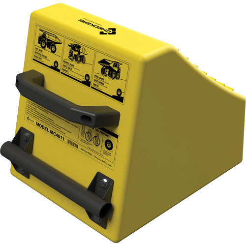 Cale de roue ultra-robuste pour l'exploitation mini&egrave;re Checkers Safety, PEHD, Jaune, 14-1/2" la x 17-1/2" p x 16" h Groupe Belzile Dickner