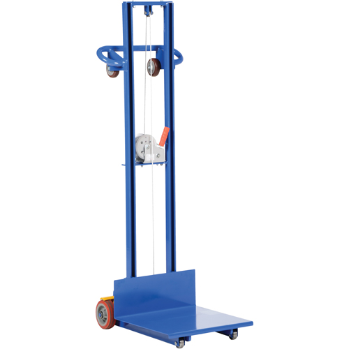 Empileur &agrave; plateforme, M&eacute;canisme Treuil manuel, Capacit&eacute; de 400 lb, Levage max de 58" Groupe Belzile Dickner
