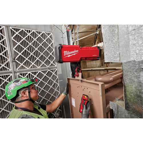 M18 Compact 1-Ton Chain Hoist with ONE-KEY, 2204 lbs. (1 tons) Capacity Groupe Belzile Dickner