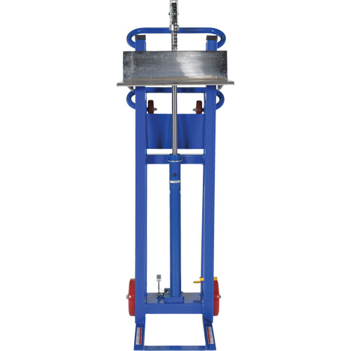 Gerbeur &agrave; plateforme hydraulique, M&eacute;canisme Pompe au pied, Capacit&eacute; de 750 lb, Levage max de 52" Groupe Belzile Dickner