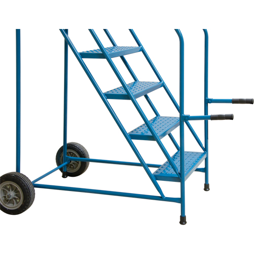 Trailer Access Rolling Ladder with Rails, 4 Steps, 22" Step Width, 37" Platform Height, Steel Groupe Belzile Dickner