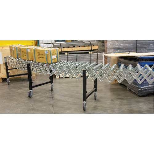 Expandable Conveyor, 23" W x 24' L, 200 lbs. per lin. ft. Capacity Groupe Belzile Dickner