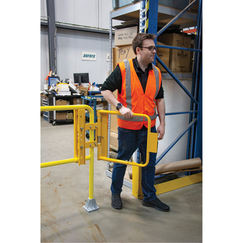 Barri&egrave;re &agrave; bascule de s&eacute;curit&eacute;, 21" h x 16" - 26" la Groupe Belzile Dickner