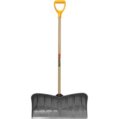 Pro Snow Pusher, Polypropylene Blade, D-Grip Handle, 26" W Groupe Belzile Dickner