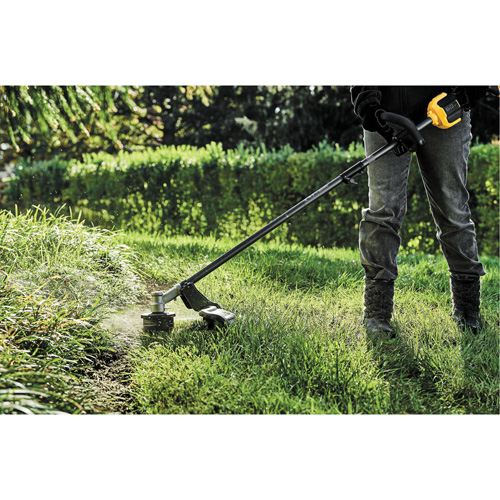 Max* Cordless Brushless Attachment-Capable String Trimmer, 17", Battery Powered, 60 V Groupe Belzile Dickner
