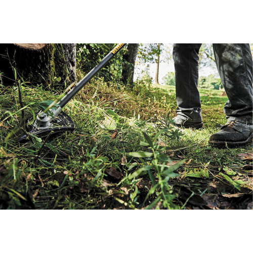 Accessoire universel pour d&eacute;broussaillage Groupe Belzile Dickner
