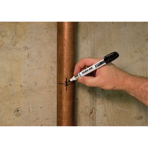 Dura-Ink&reg; 80 Permanent Marker, Black, Medium Tip Groupe Belzile Dickner