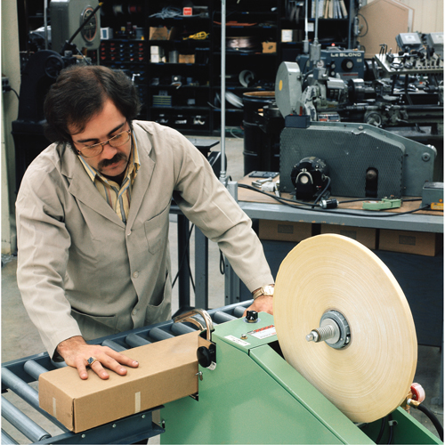 Rubans adh&eacute;sifs opaques 8934 Tartan, &eacute;paisseur 4 mils, 12 mm (1/2") x 55 m (180')  Groupe Belzile Dickner