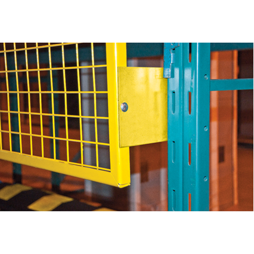Grilles de protection arri&egrave;re pour palettier, 96" la x 48" h, Ferrures de 6" Groupe Belzile Dickner