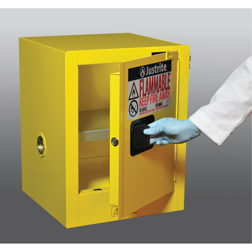 Armoire de s&eacute;curit&eacute; de comptoir pour produits inflammables EX Sure-Grip, 4 gal., 1 Porte(s), 17" La x 22" h x 17" p Groupe Belzile Dickner