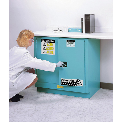 Armoires de s&eacute;curit&eacute; pour acides & produits corrosifs avec doublure ChemCor, 22 gal., 35" x 35" x 22" Groupe Belzile Dickner