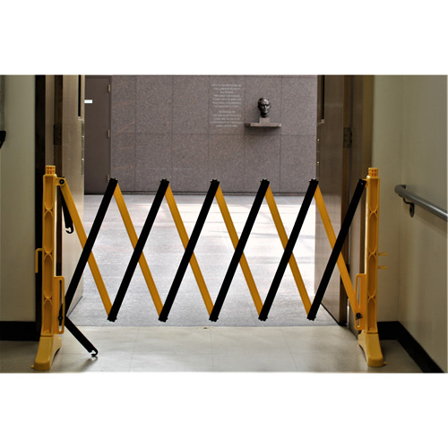 Barri&egrave;re Xpandit, 36" h x 11,5' lo, Noir/Jaune Groupe Belzile Dickner