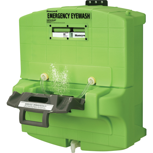 Poste de douche oculaire Fendall Pure Flow 1000, Aliment&eacute; par gravit&eacute;, Capacit&eacute; 7 gal., Conformit&eacute; ANSI Z358.1 Groupe Belzile Dickner