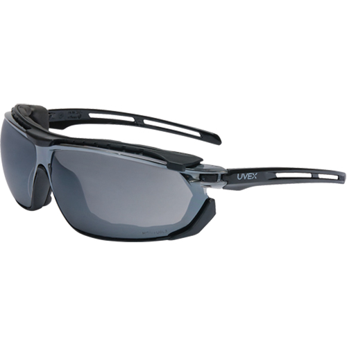 Lunettes de s&eacute;curit&eacute; &eacute;tanches Uvex Tirade, Lentille Argent/Miroir, Antibu&eacute;e, ANSI Z87+/R&eacute;pond ou surpasse la norme CSA Z94.3 Groupe Belzile Dickner