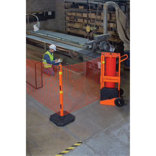 Portable Safety Zone, 100' L, Steel, Orange Groupe Belzile Dickner