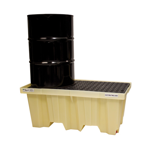 Palettes Poly-Spillpallet emboîtables avec drain pour 2 barils, Capacit&eacute; de d&eacute;versement 66 gal. US, 51" x 26" x 21" Groupe Belzile Dickner