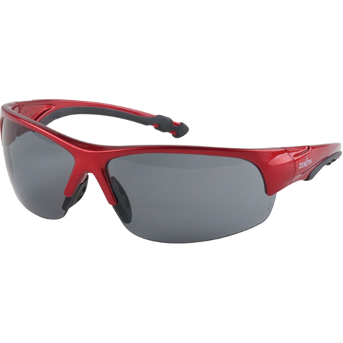 Lunettes de s&eacute;curit&eacute; s&eacute;rie Z1900, Lentille Grise/fum&eacute;e, Anti-&eacute;gratignures, R&eacute;pond ou surpasse la norme CSA Z94.3 Groupe Belzile Dickner