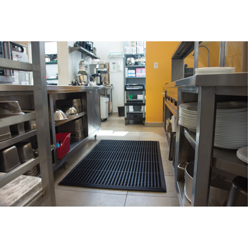 Tapis antifatigue, &agrave; fentes, 3' x 5' x 7/8", Noir, Caoutchouc naturel Groupe Belzile Dickner