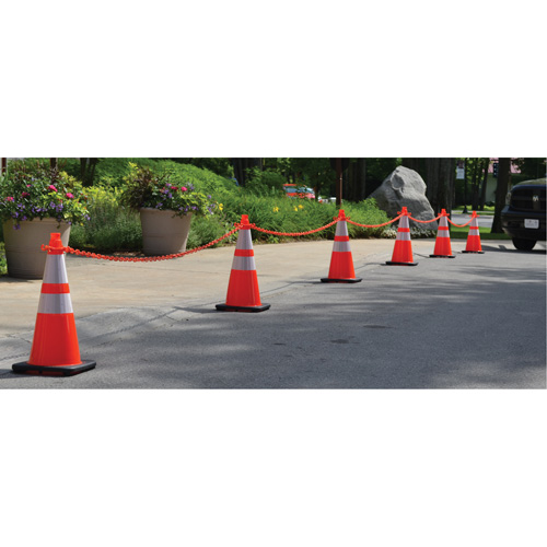 Ensemble de c&ocirc;nes de signalisation et chaînes, 28", Blanc Groupe Belzile Dickner