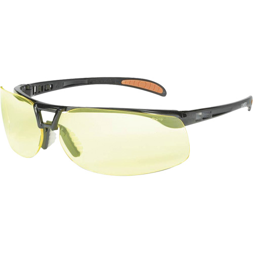 Lunettes de s&eacute;curit&eacute; Prot&eacute;g&eacute; avec lentilles HydroShield, Lentille Ambr&eacute;e, Antibu&eacute;e/Anti-&eacute;gratignures, ANSI Z87+ Groupe Belzile Dickner