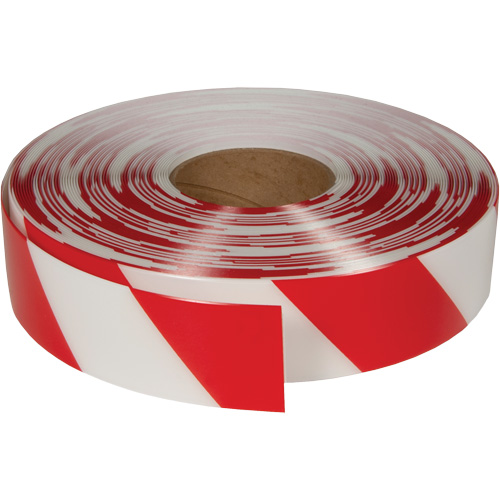 Ruban de marquage tr&egrave;s r&eacute;sistant pour plancher ArmorStripe, 2" x 100', PVC, Rouge et blanc Groupe Belzile Dickner
