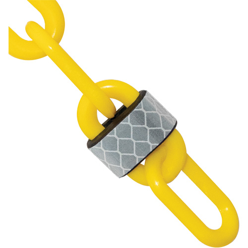 100' Reflective Plastic Chain Barrier, Yellow Groupe Belzile Dickner