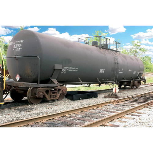 Ultra-Tanker Berm, 374 US gal. Capacity, 5' W x 10' L x 12" H, Foam Wall Groupe Belzile Dickner