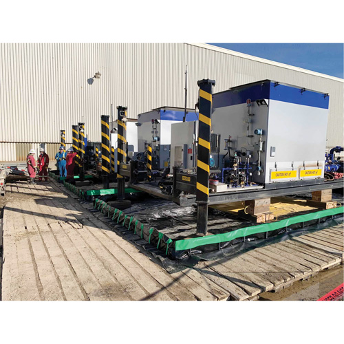 Ultimate Copolymer 2000 Ultra-Containment Berm&reg;, 2333 US gal. Capacity, 12' W x 26' L x 12" H, Hinge Bracket Groupe Belzile Dickner