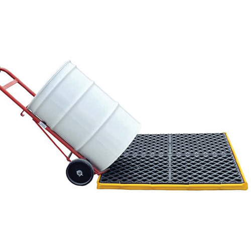 4-Drum Flexible Ultra-Spill Deck&reg; Bladder System, 110 US gal. Spill Capacity, 51" x 48" x 5" Groupe Belzile Dickner