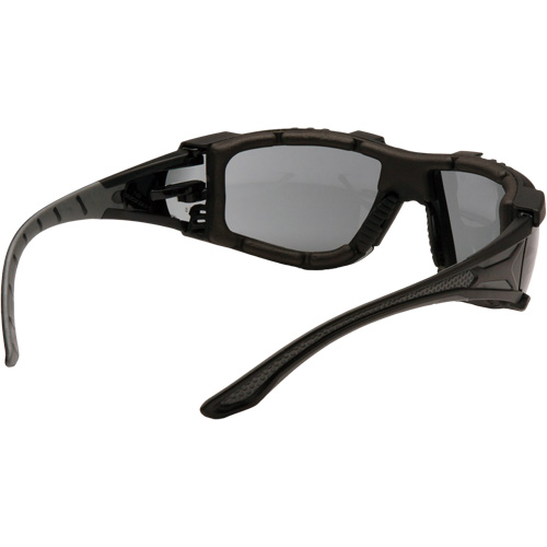 Endeavor&reg; Plus Safety Glasses, Grey Lens, Anti-Fog, ANSI Z87+/Meets/Exceeds CSA Z94.3 Groupe Belzile Dickner