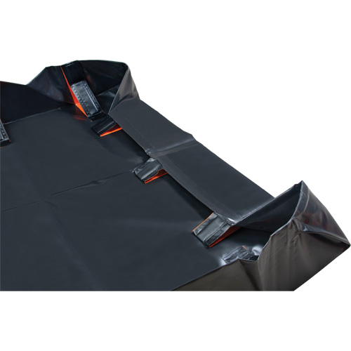 IBX Wall Pop-Up Berm, 1077 US gal. Capacity, 12' W x 12' L x 12" H, Snap-Up Bracket Groupe Belzile Dickner
