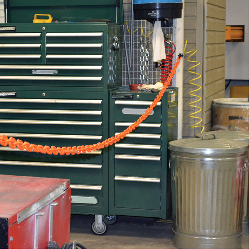 Ensemble de barri&egrave;re &agrave; chaîne magn&eacute;tique pour l'entrep&ocirc;t, Orange Groupe Belzile Dickner