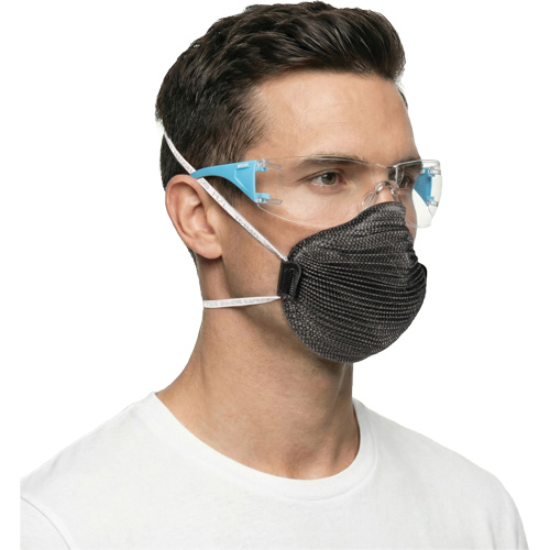 Lunettes de s&eacute;curit&eacute; bleu/blanc Adapt Lite, Lentille Transparent, Antibu&eacute;e/Anti-&eacute;gratignures, ANSI Z87+/R&eacute;pond ou surpasse la norme CSA Z94.3 Groupe Belzile Dickner