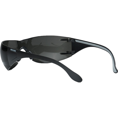 Lunettes de s&eacute;curit&eacute; Adapt Lite, Lentille Fum&eacute;e, Antibu&eacute;e/Anti-&eacute;gratignures, ANSI Z87+/R&eacute;pond ou surpasse la norme CSA Z94.3 Groupe Belzile Dickner