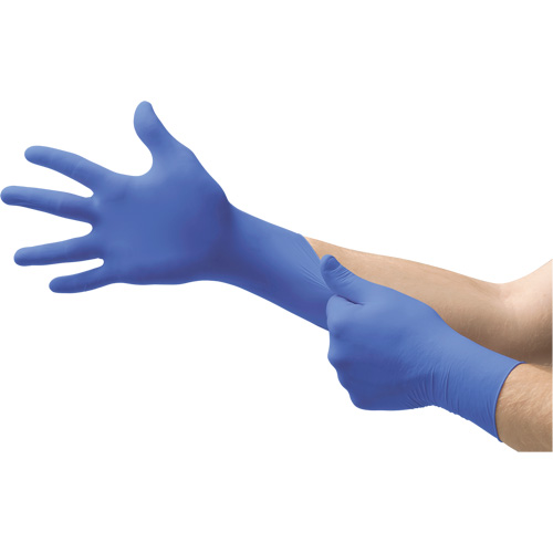 Gants jetables N21 MICROFLEX, 6,5/7/Petit, Nitrile, 4,7 mils/5,5-mil, Sans poudre, Cobalt, Classe 2 Groupe Belzile Dickner